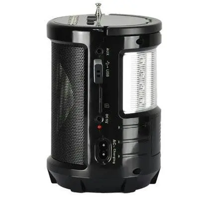 Usb-Powered Emergency Radio With Built-In Flashlight 1