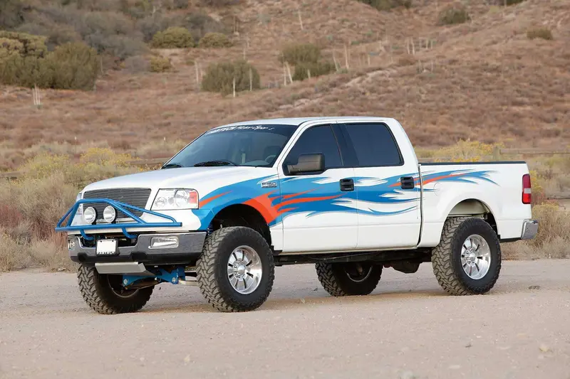 Fabtech K2000M 6-Inch Basic Lift System With Stealth Shocks For 2004–2008 Ford F-150 2Wd 1